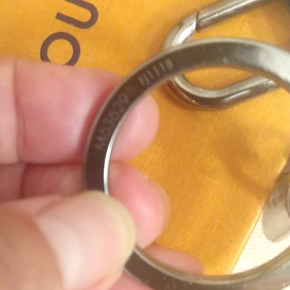 Louis Vuitton Monogram ID Porte Cles Chain Holder - Picture 6 of 7